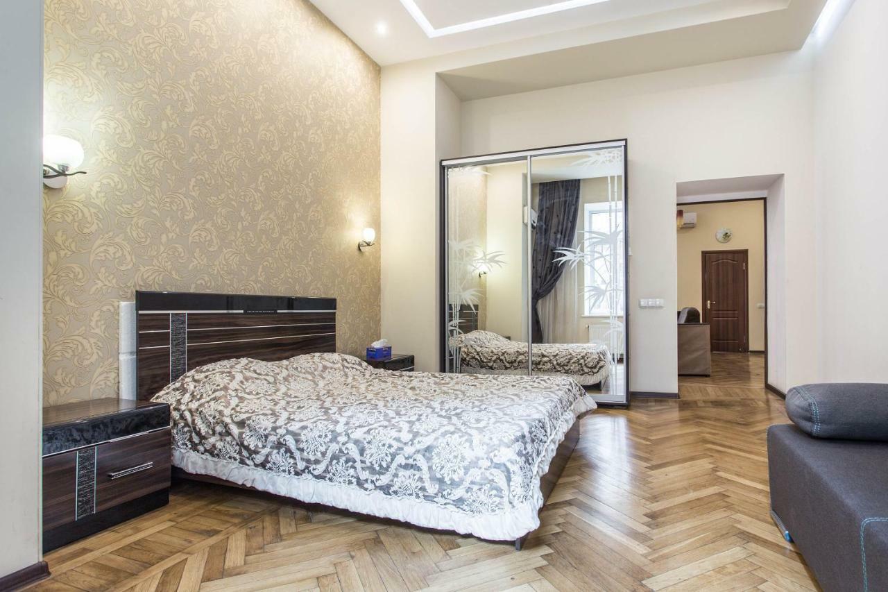 Odessa 3Bedroom Deribas Apartment エクステリア 写真